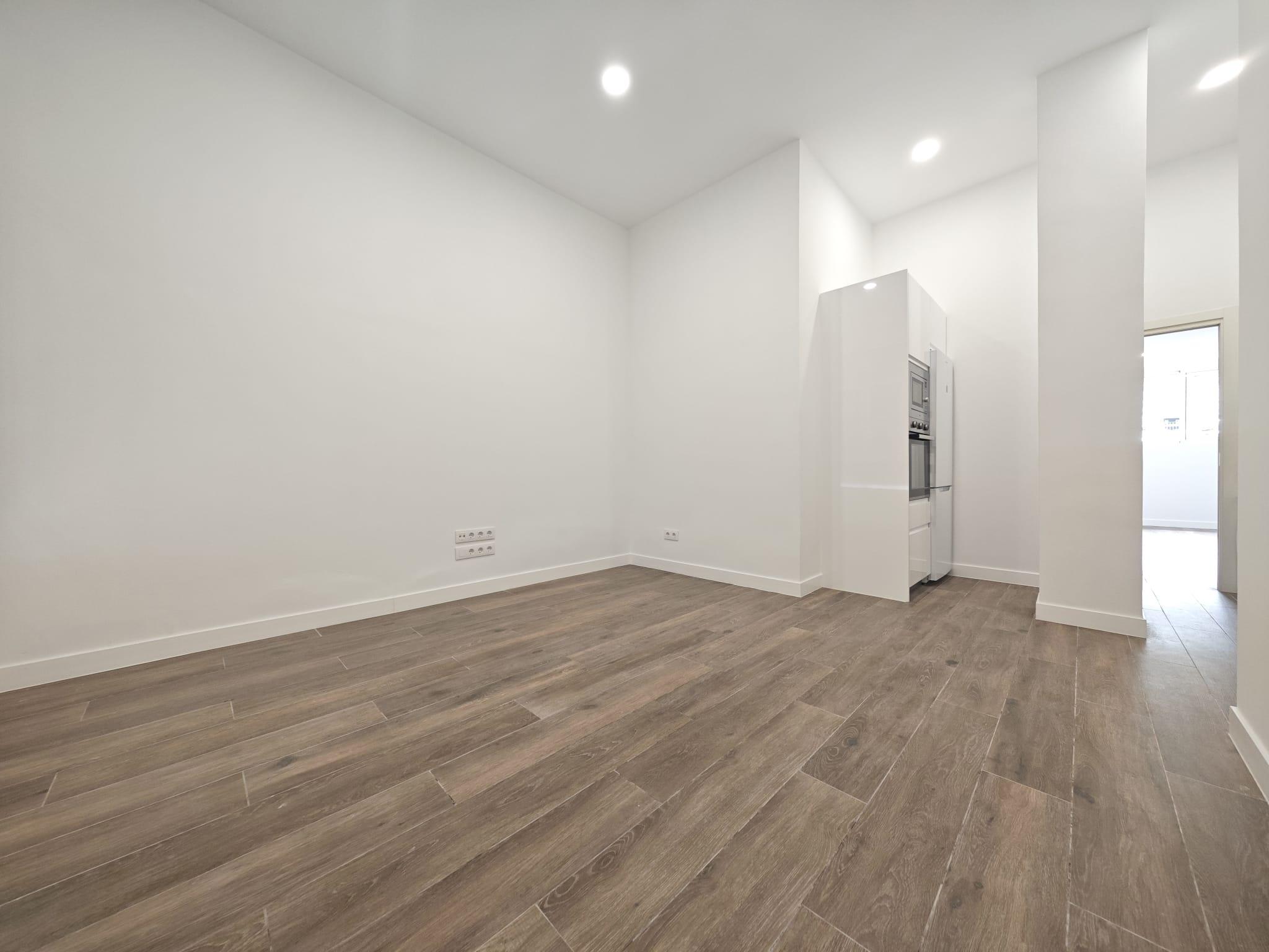 Imagen 7 Planta Baja en venta en Madrid / Calle Guíllen de Castro - Pueblo Nuevo - Ciudad Lineal