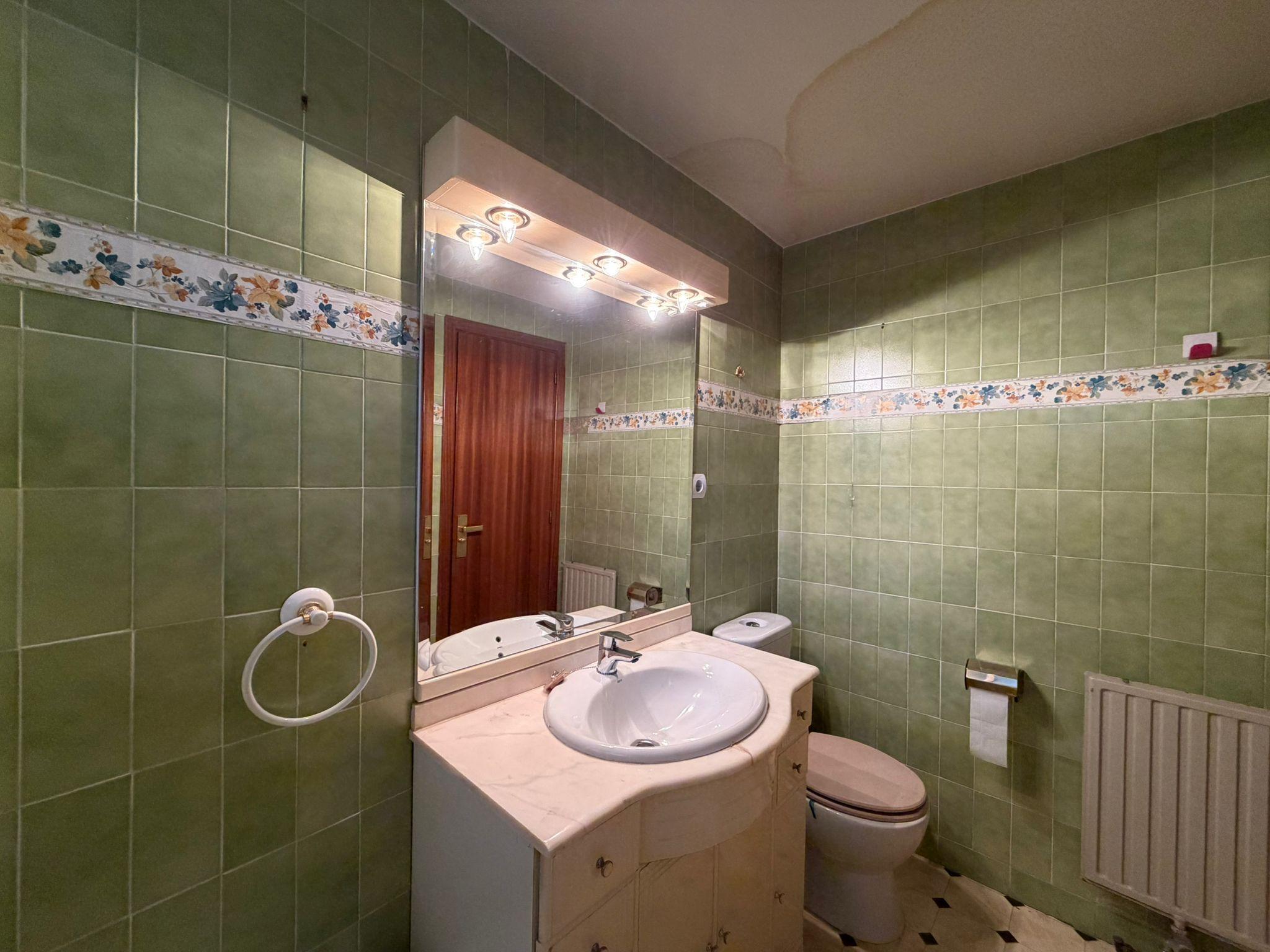 Imagen 20 Piso en venta en Madrid / Calle Castillo de Ucles - Simancas - San Blas