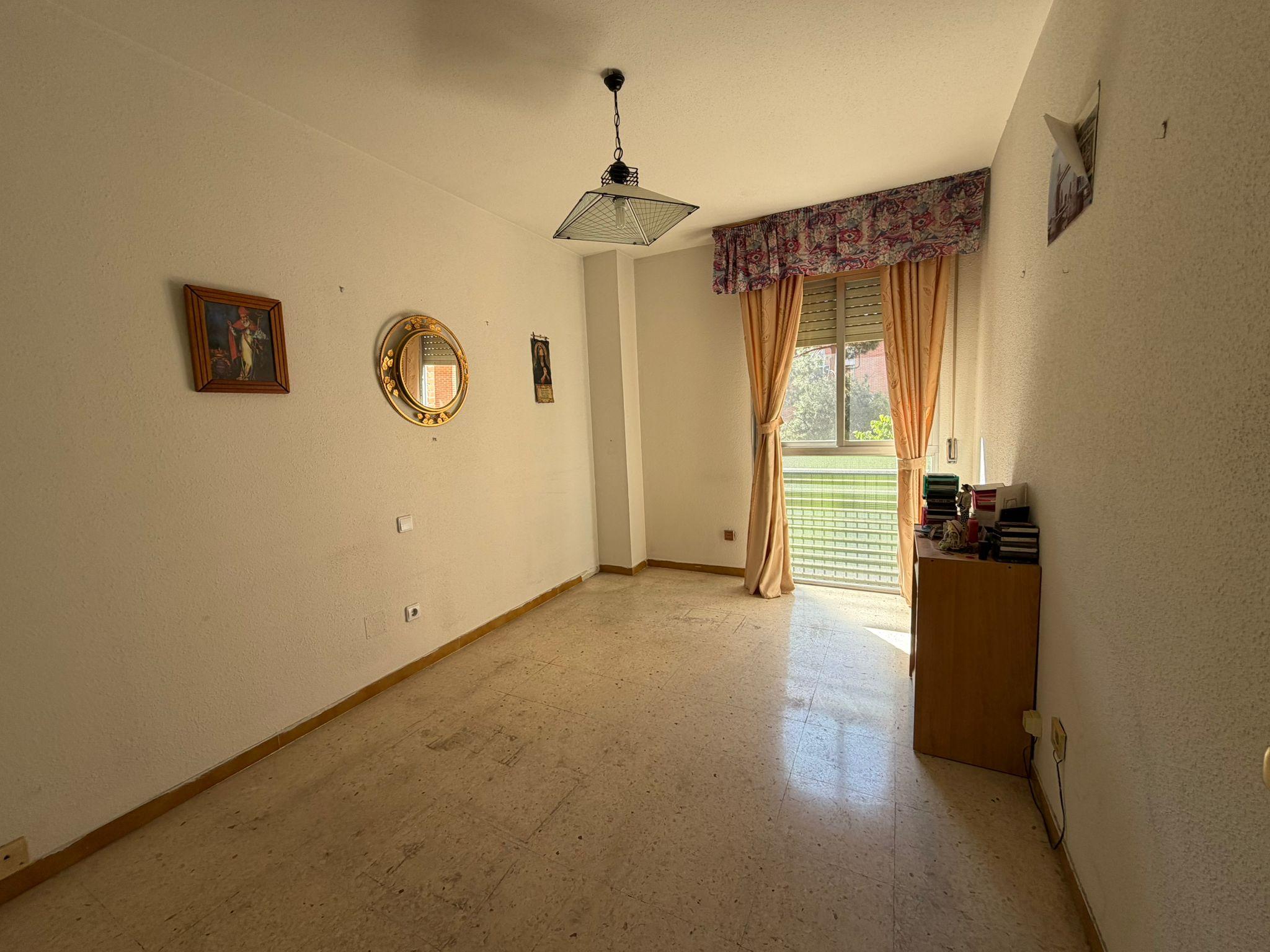 Imagen 28 Piso en venta en Madrid / Calle Castillo de Ucles - Simancas - San Blas