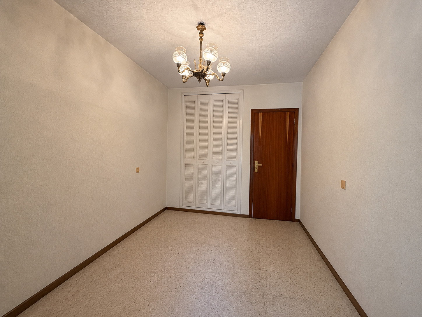 Imagen 7 Piso en venta en Madrid / Calle Castillo de Ucles - Simancas - San Blas