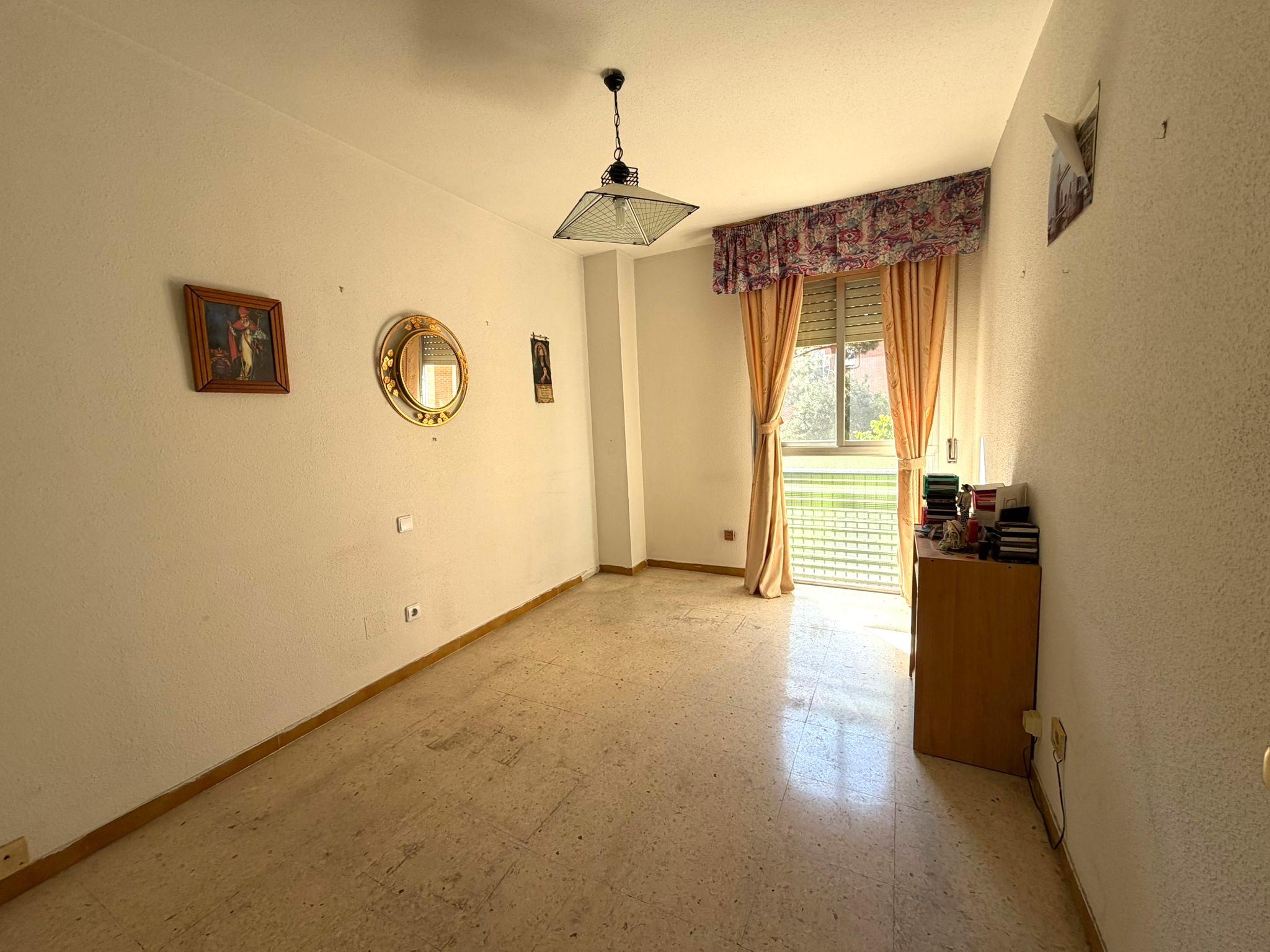 Imagen 39 Piso en venta en Madrid / Calle Castillo de Ucles - Simancas - San Blas