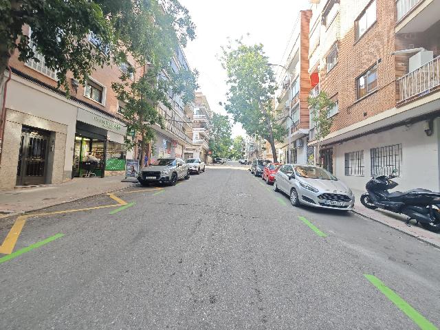 Imagen 8 Inmueble 303261 - Local Comercial en alquiler en Madrid / Calle Hermanos Gómez - Ventas - Ciudad Lineal - Madrid