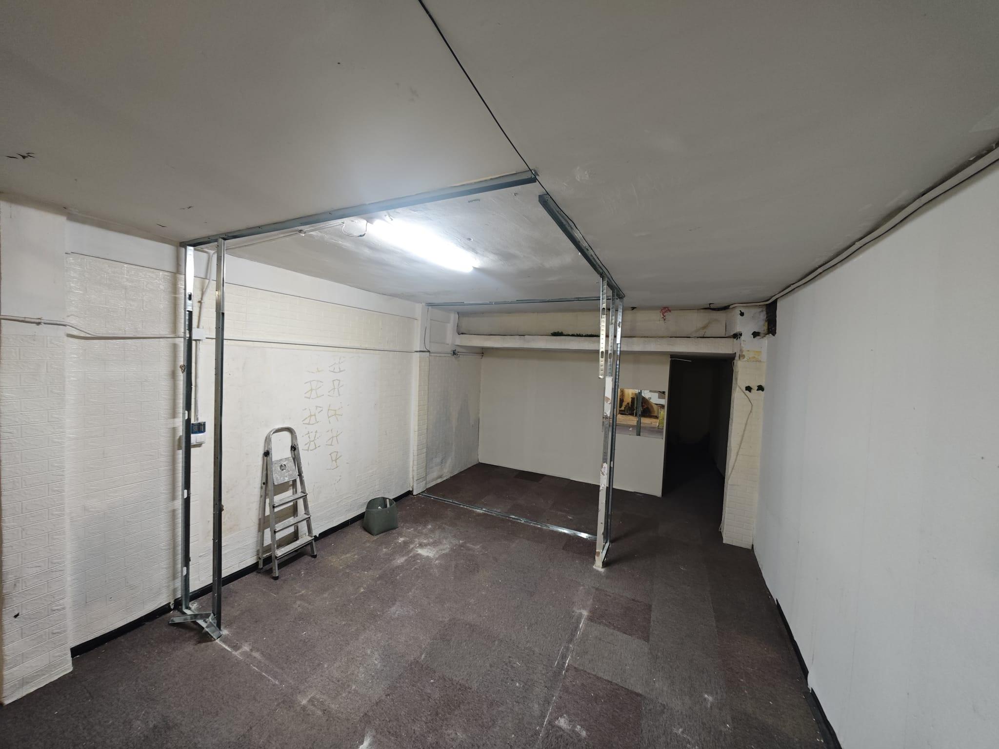 Imagen 6 Local Comercial en alquiler en Madrid / Calle Hermanos Gómez - Ventas - Ciudad Lineal - Madrid