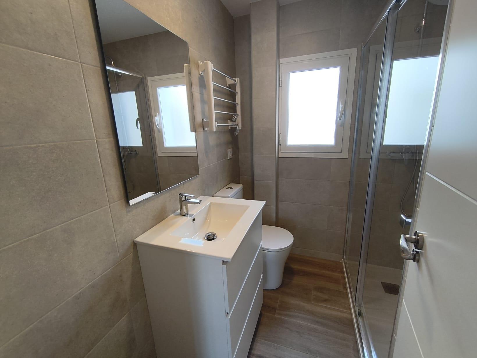 Imagen 4 Piso en alquiler en Madrid / Calle San Valentín - Canillejas - San Blas - Madrid