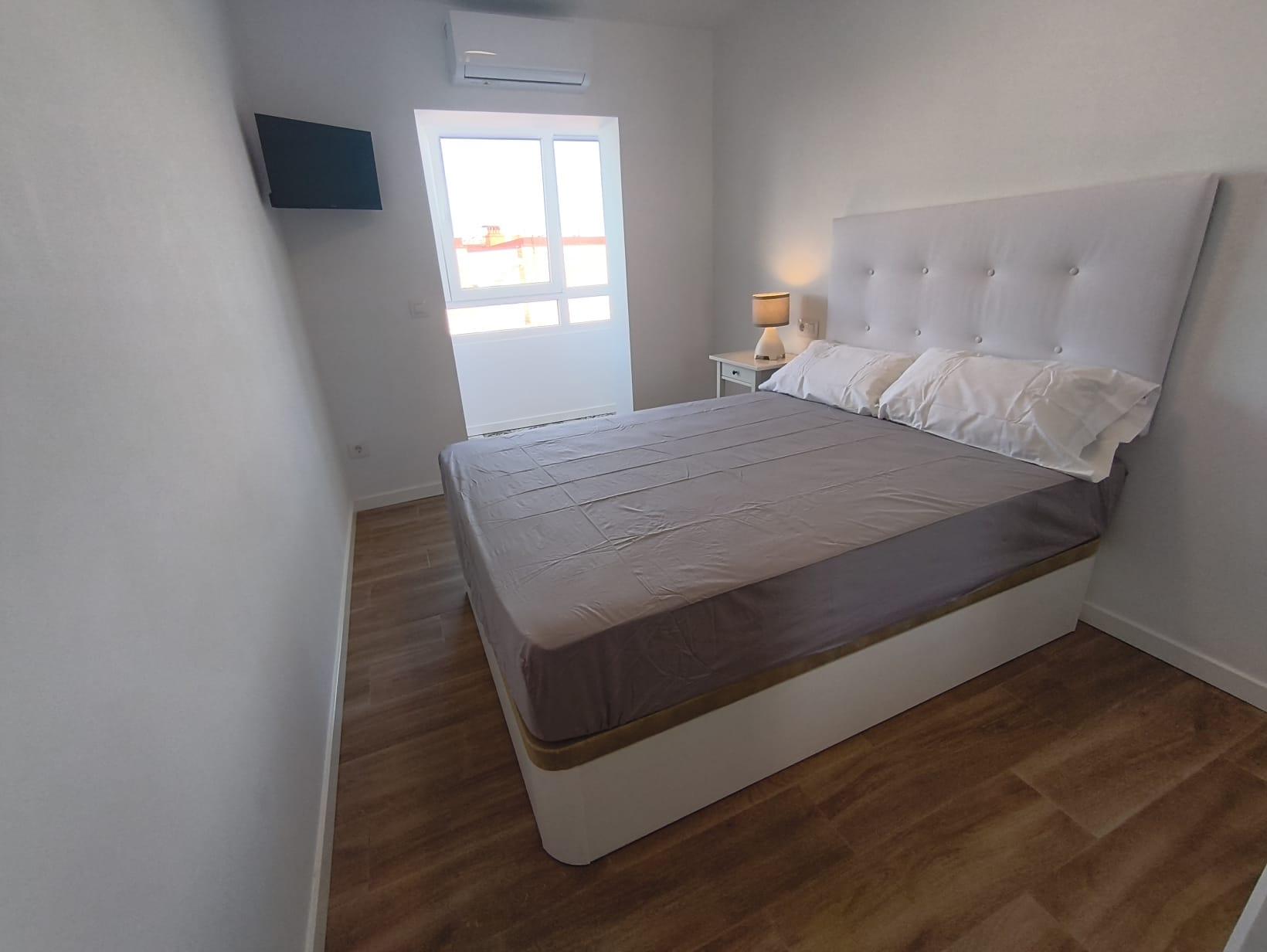 Imagen 10 Piso en alquiler en Madrid / Calle San Valentín - Canillejas - San Blas - Madrid