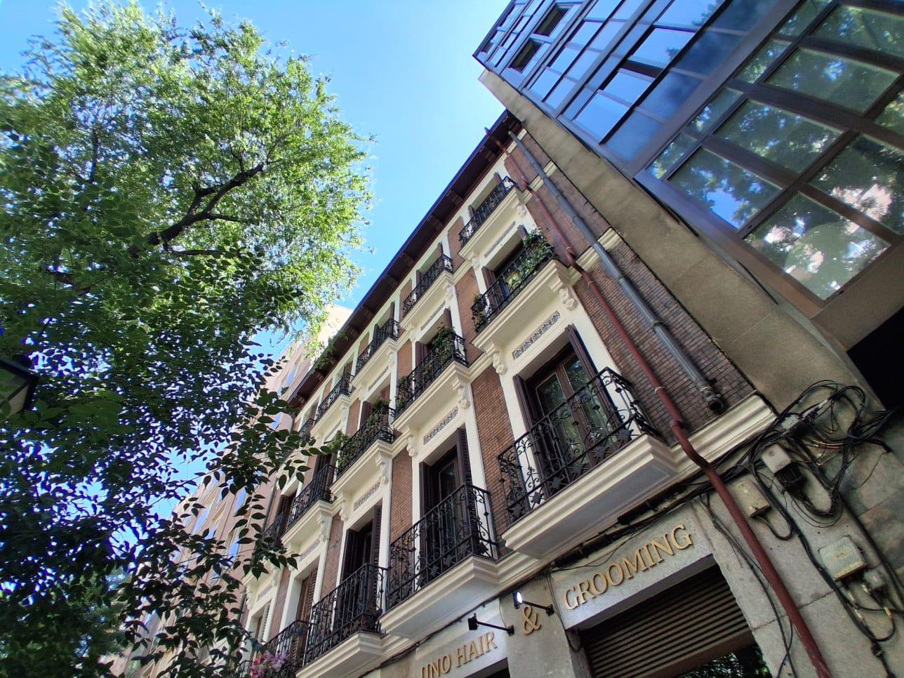 Imagen 1 Apartamento en alquiler en Madrid / Calle De Galileo - Arapiles - Chamberí - Madrid 