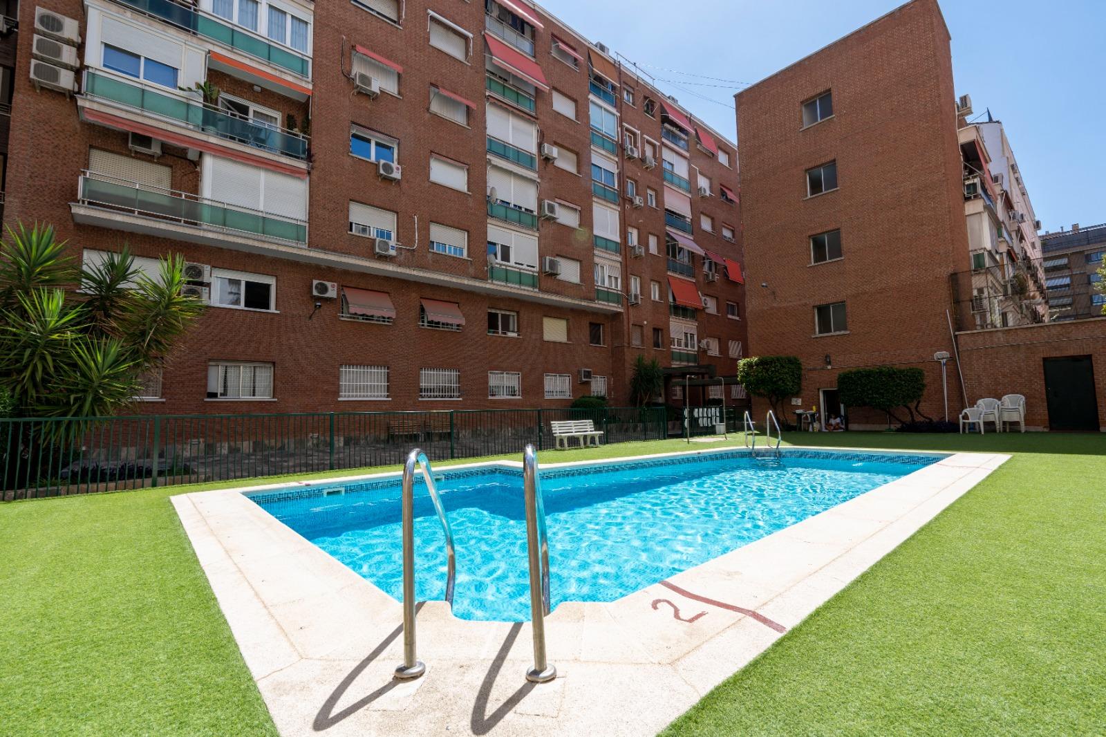 Imagen 1 Piso en venta en Madrid / Calle Abtao - Zona Pacífico - Retiro - Madrid