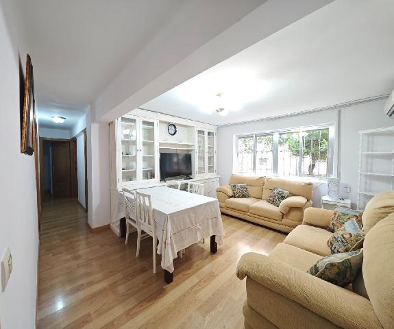 Imagen 1 Inmueble 304428 - Piso en venta en Madrid / C/ María Teresa Sáez de Heredia- Ventas - Ciudad Lineal