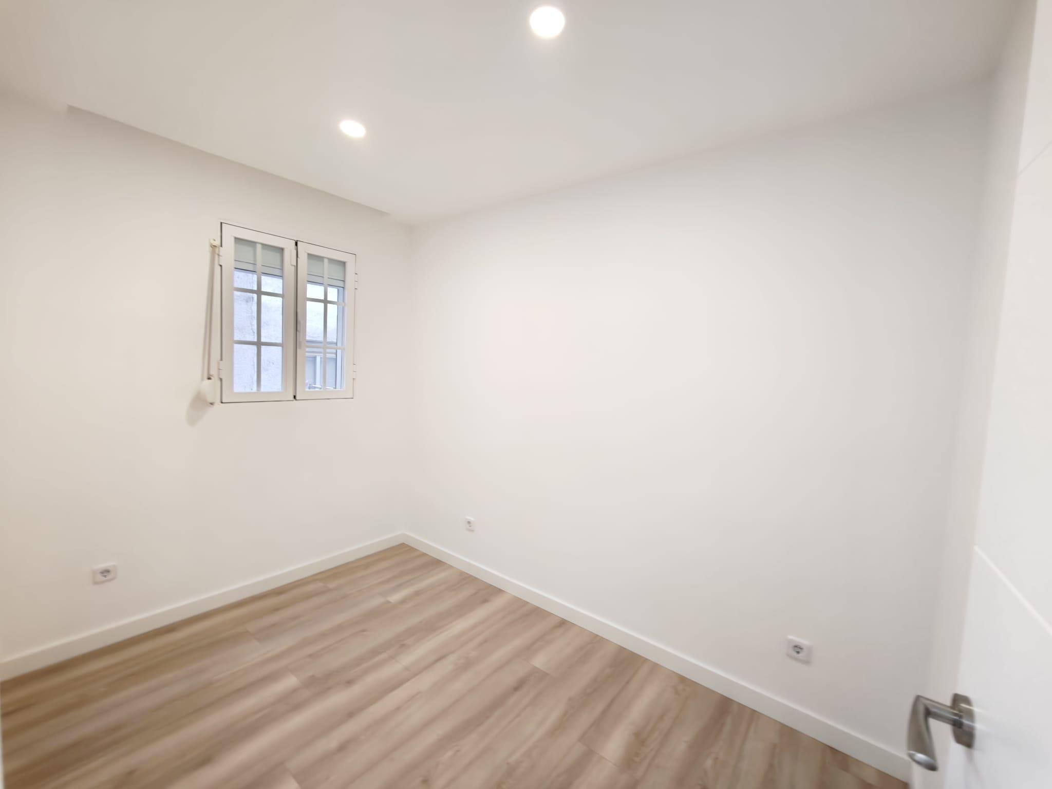 Imagen 15 Piso en venta en Madrid / Calle Zaratán - Simancas - San Blas - Madrid 