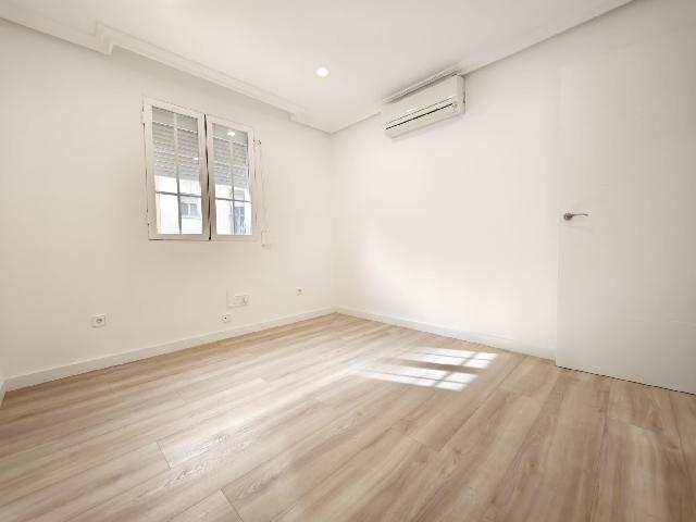 Imagen 12 Inmueble 305046 - Piso en venta en Madrid / Calle Zaratán - Simancas - San Blas - Madrid 