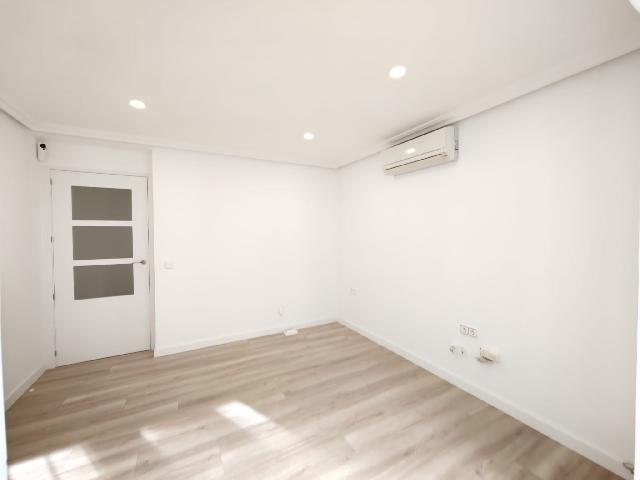 Imagen 5 Inmueble 305046 - Piso en venta en Madrid / Calle Zaratán - Simancas - San Blas - Madrid 