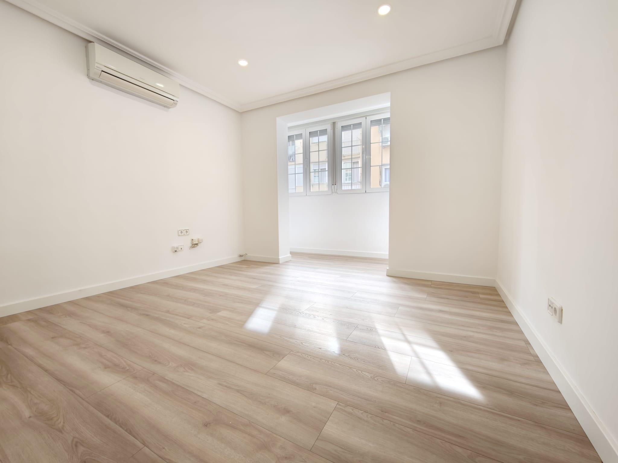 Imagen 6 Piso en venta en Madrid / Calle Zaratán - Simancas - San Blas - Madrid 