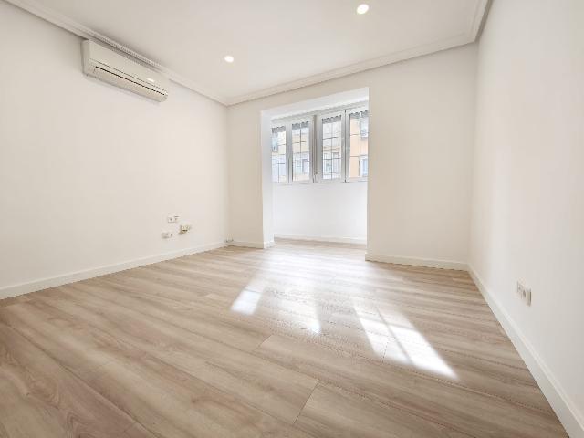 Imagen 6 Inmueble 305046 - Piso en venta en Madrid / Calle Zaratán - Simancas - San Blas - Madrid 