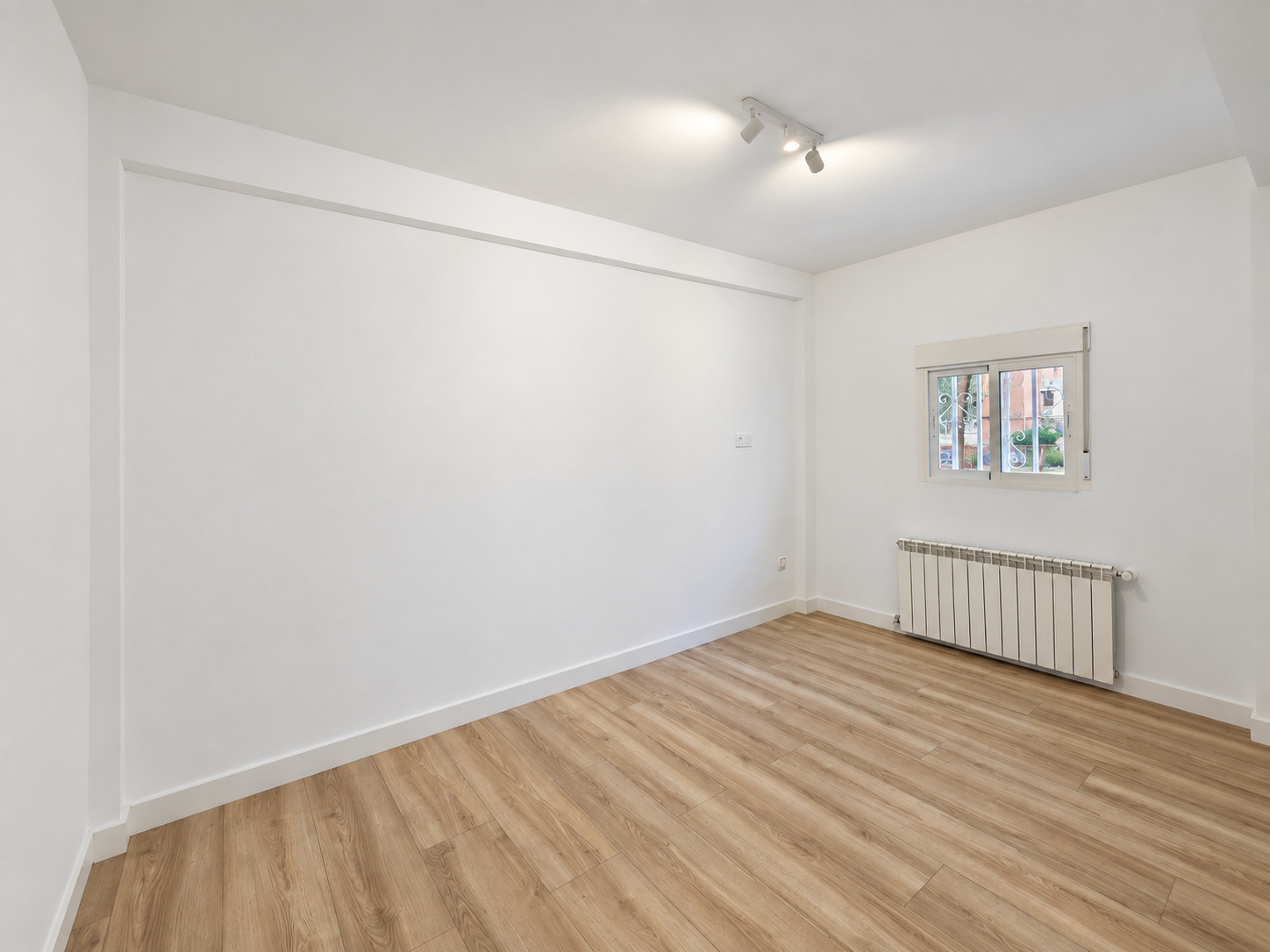 Imagen 5 Piso en venta en Madrid / C/ Torrelaguna - San Pascual - Ciudad Lineal - Madrid