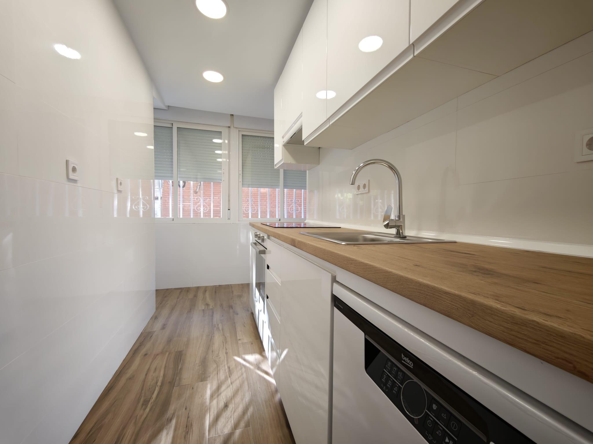 Imagen 12 Piso en venta en Madrid / C/ Torrelaguna - San Pascual - Ciudad Lineal - Madrid