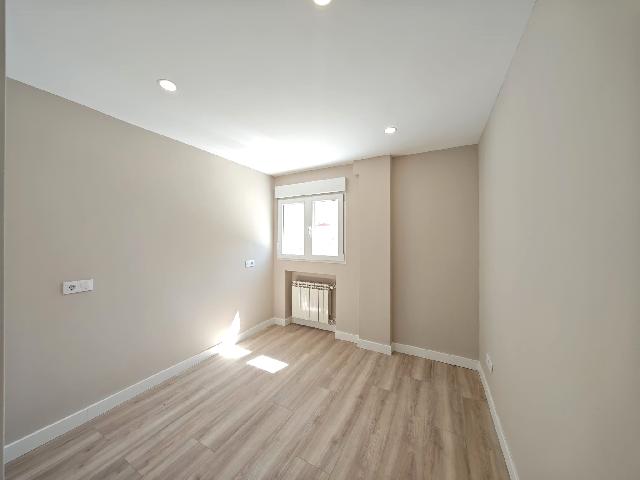 Imagen 13 Inmueble 305255 - Piso en venta en Madrid / Av. Guadalajara 103, A 1 minuto de la parada del metro 