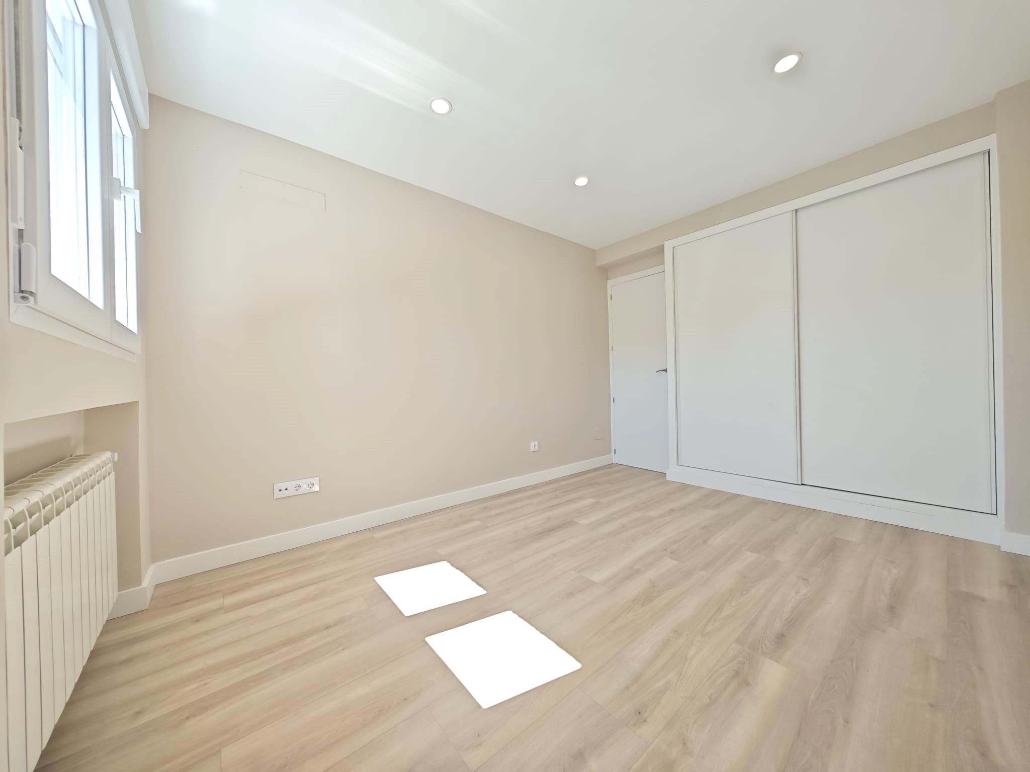 Imagen 8 Piso en venta en Madrid / Av. Guadalajara 103, A 1 minuto de la parada del metro 