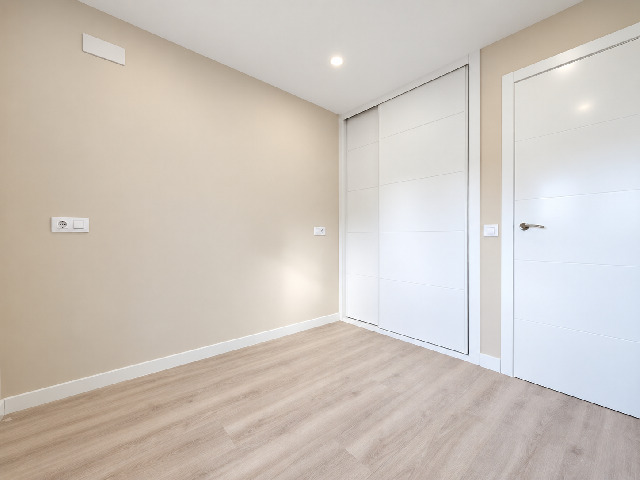 Imagen 6 Inmueble 305255 - Piso en venta en Madrid / Av. Guadalajara 103, A 1 minuto de la parada del metro 