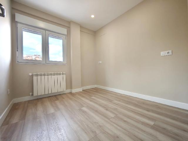 Imagen 19 Inmueble 305255 - Piso en venta en Madrid / Av. Guadalajara 103, A 1 minuto de la parada del metro 