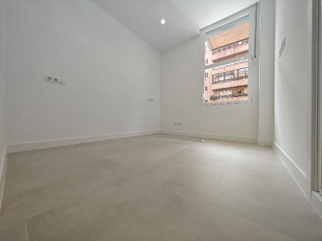 Imagen 27 Inmueble 305491 - Planta Baja en venta en Madrid / Calle Castilla Bellas Vistas - Tetuan