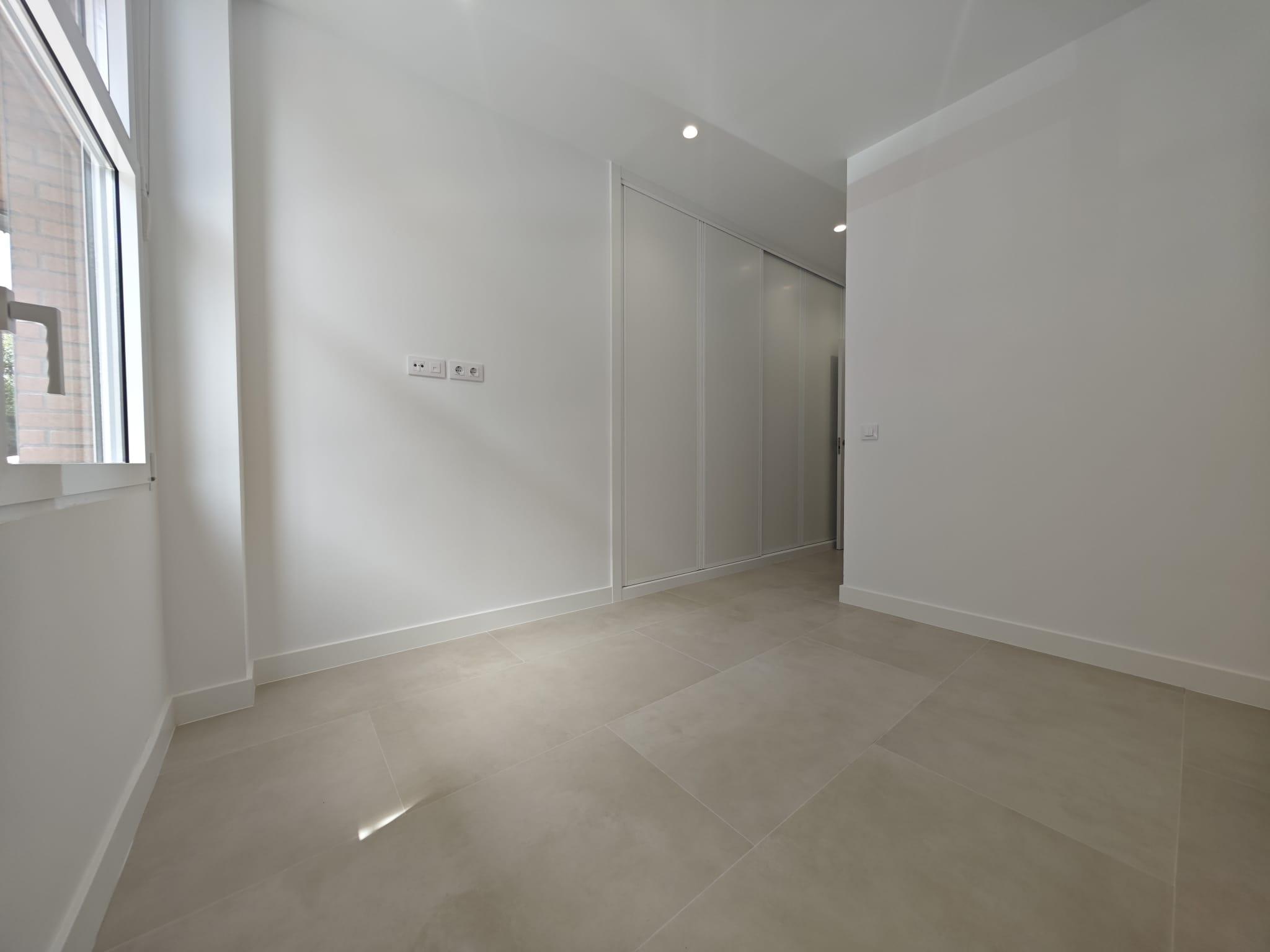 Imagen 31 Planta Baja en venta en Madrid / Calle Castilla Bellas Vistas - Tetuan