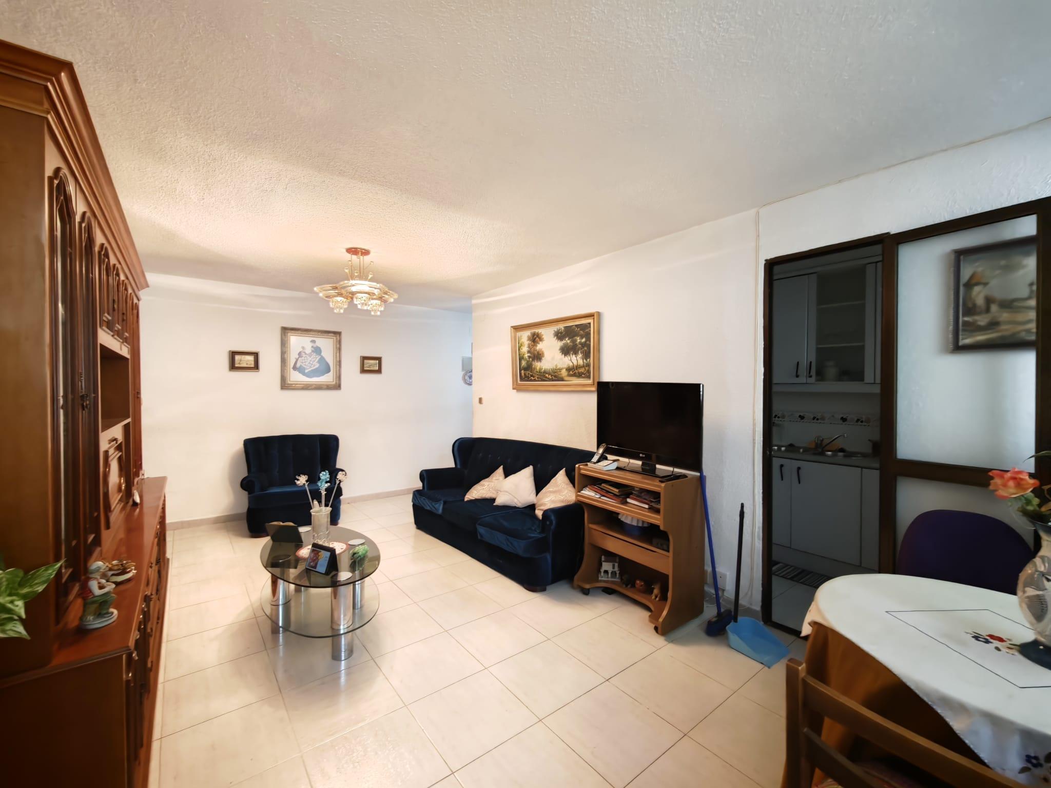 Imagen 3 Piso en venta en Madrid / Calle Illescas  28024 - Aluche - Latina - Madrid