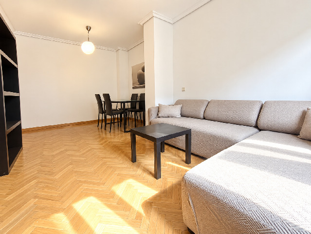 Imagen 2 Inmueble 306323 - Piso en alquiler en Madrid / Calle Pasifae Rejas - San Blas - Madrid