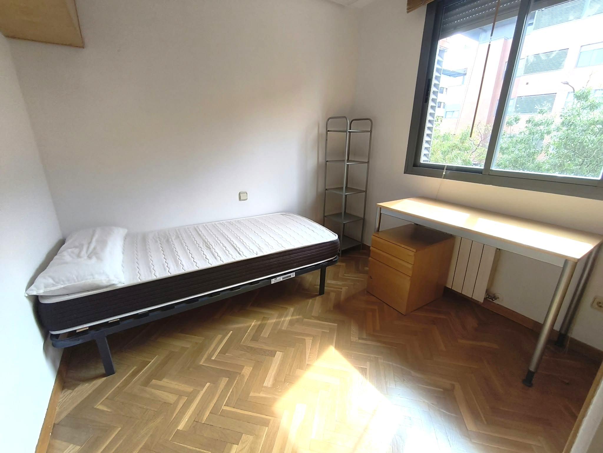 Imagen 5 Piso en alquiler en Madrid / Calle Pasifae Rejas - San Blas - Madrid