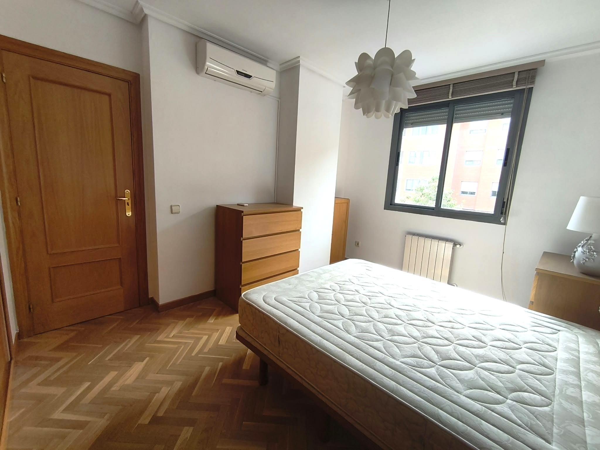 Imagen 8 Piso en alquiler en Madrid / Calle Pasifae Rejas - San Blas - Madrid