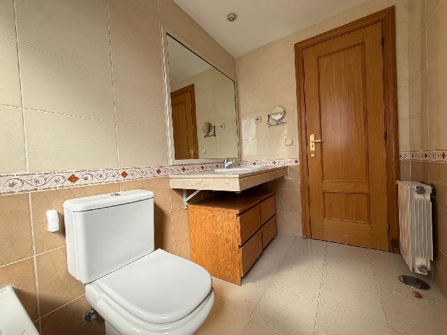 Imagen 10 Inmueble 306323 - Piso en alquiler en Madrid / Calle Pasifae Rejas - San Blas - Madrid