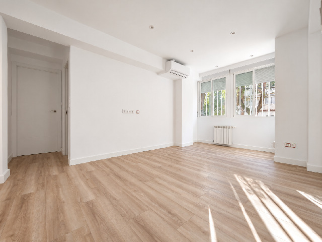 Imagen 2 Inmueble 306572 - Piso en venta en Madrid / C/ Torrelaguna - San Pascual - Ciudad Lineal - Madrid