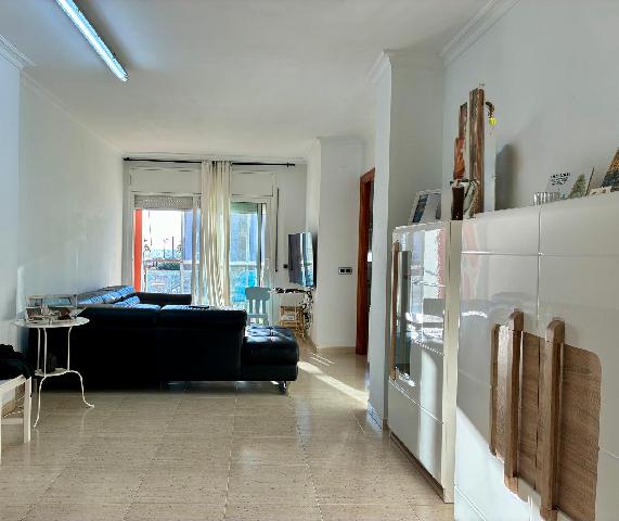 Imagen 1 Inmueble 299786 - Piso en venta en Pineda De Mar / Segunda línea de mar