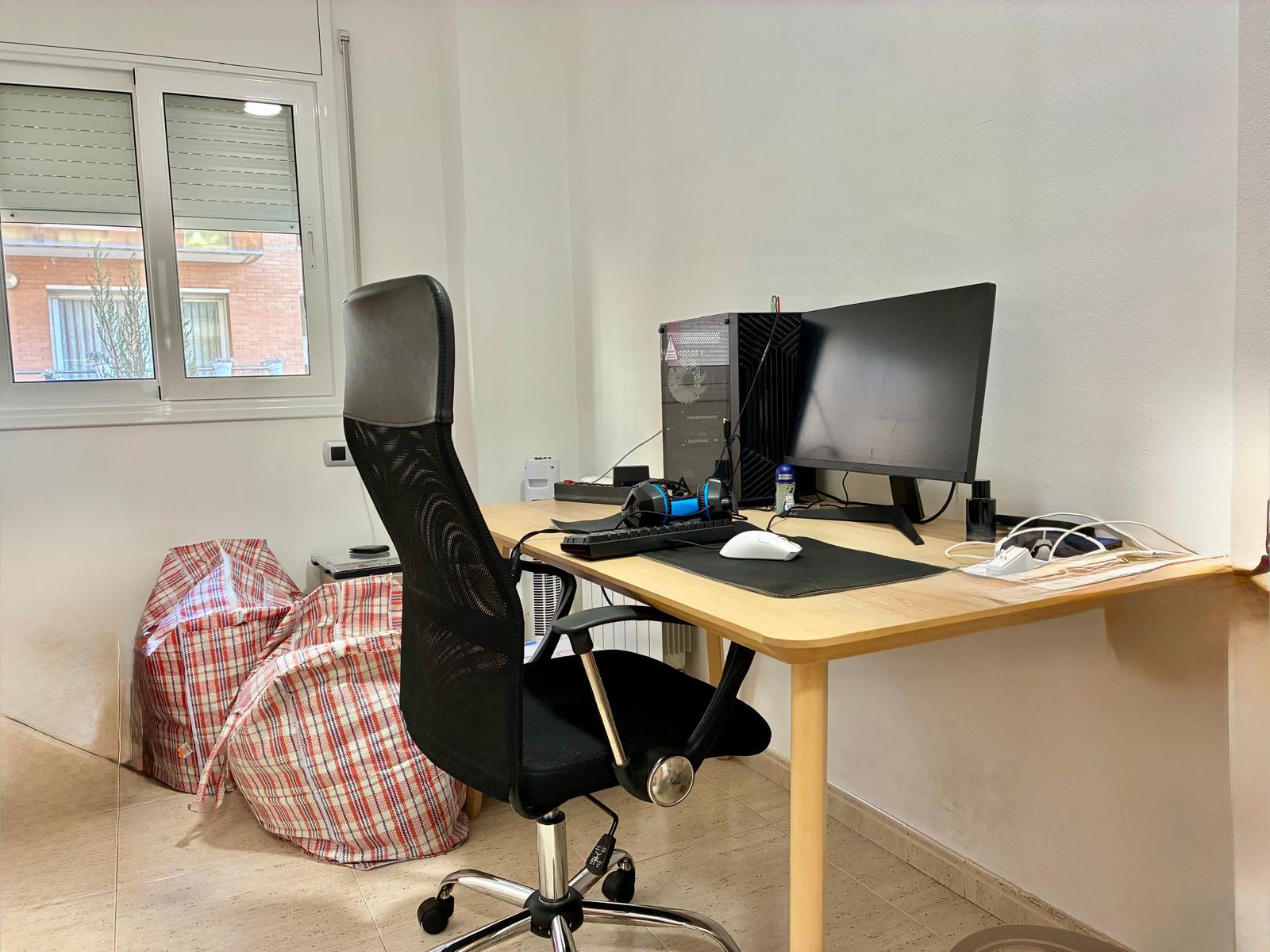 Imagen 15 Piso en venta en Pineda De Mar / Segunda línea de mar