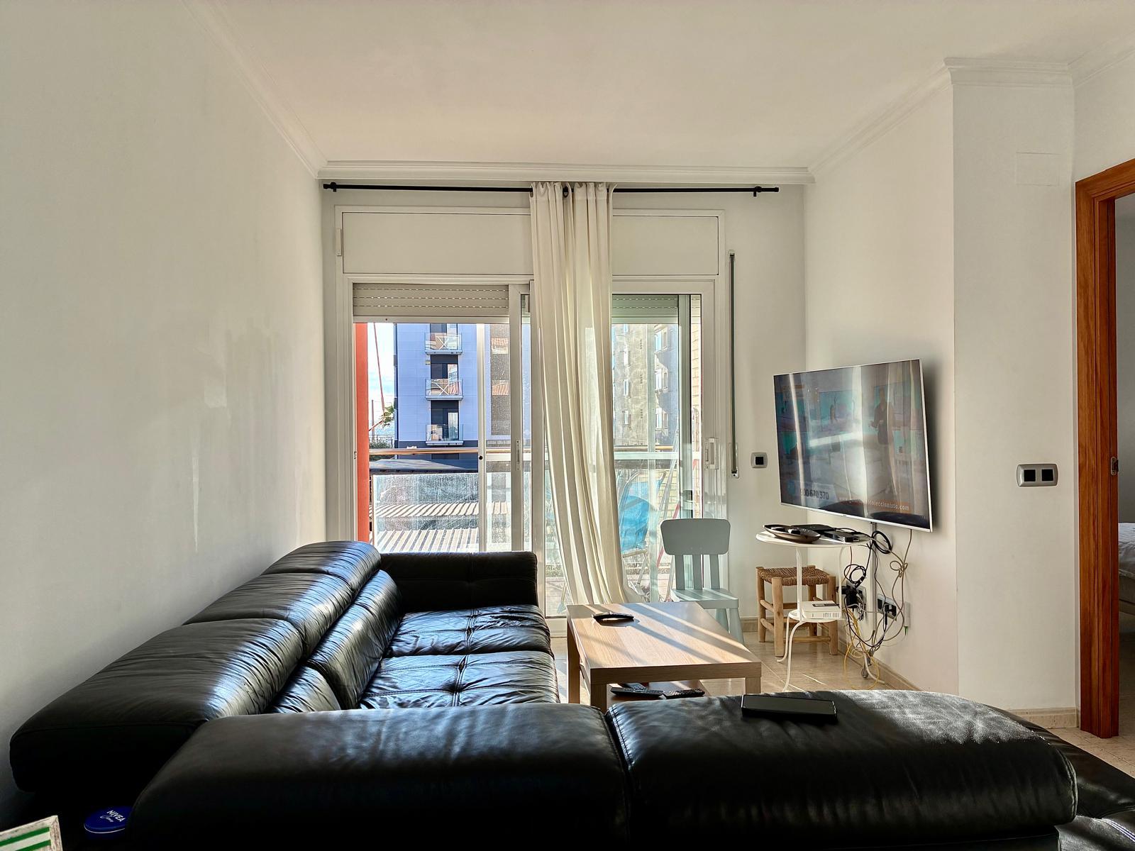 Imagen 2 Piso en venta en Pineda De Mar / Segunda línea de mar