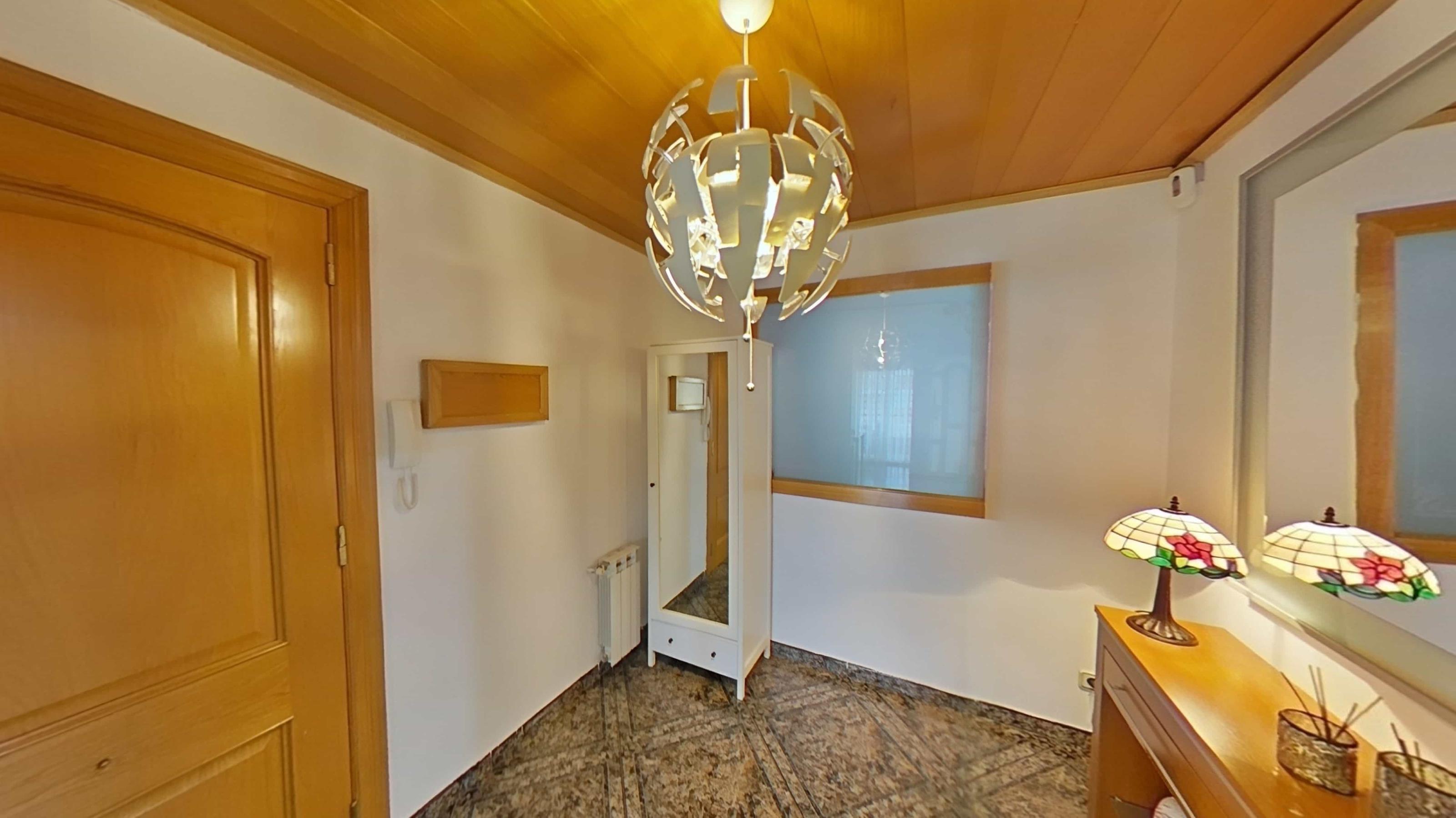 Imagen 4 Piso en venta en Sant Cebrià De Vallalta / Muy bien ubicado, en la entrada de la población.