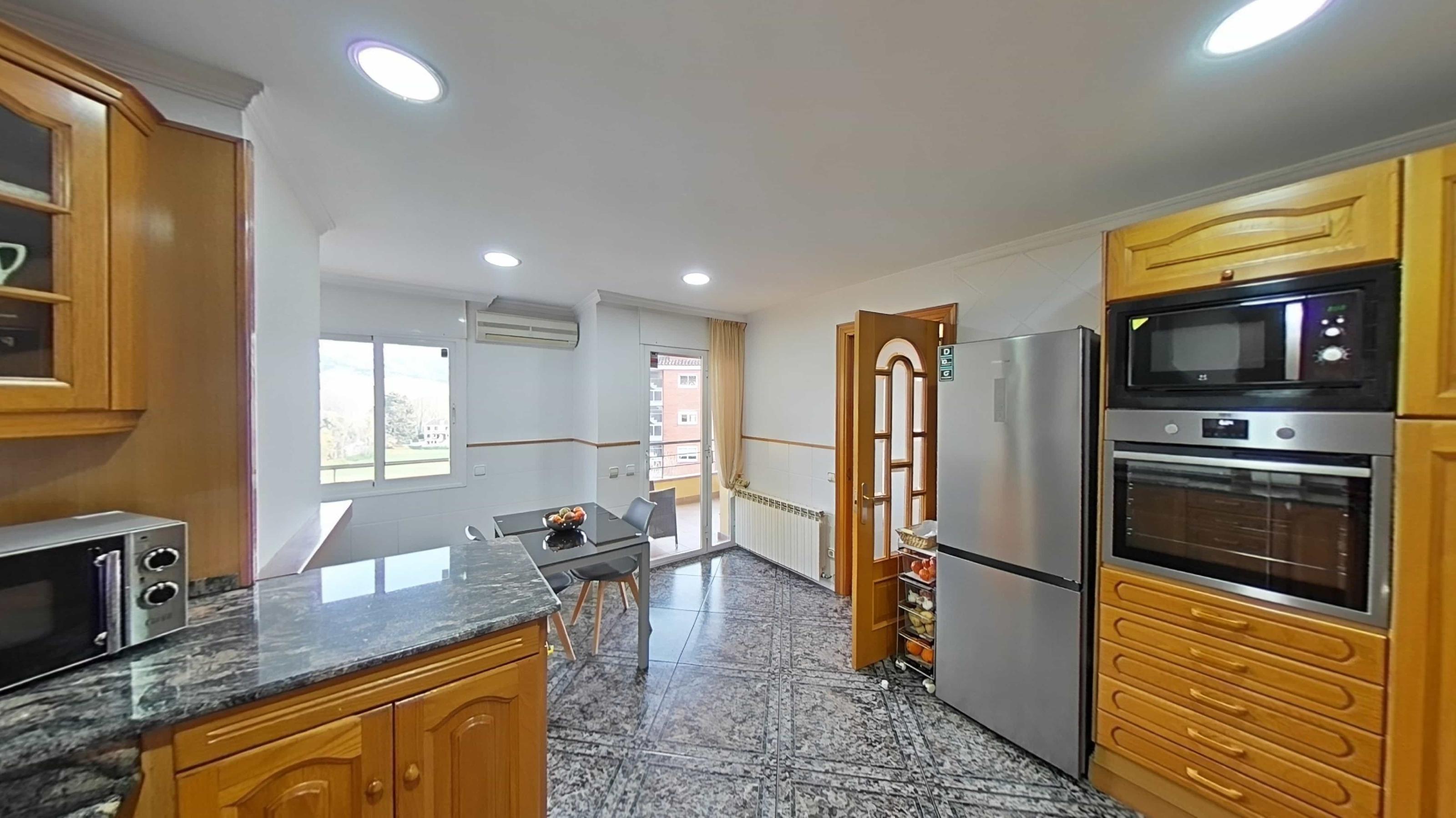 Imagen 9 Piso en venta en Sant Cebrià De Vallalta / Muy bien ubicado, en la entrada de la población.