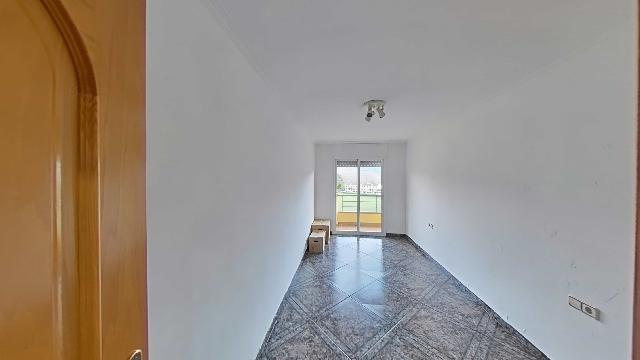 Imagen 18 Inmueble 299852 - Piso en venta en Sant Cebrià De Vallalta / Muy bien ubicado, en la entrada de la población.