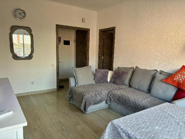 Imagen 2 Inmueble 300262 - Piso en venta en Pineda De Mar / Frente a la Iglesia