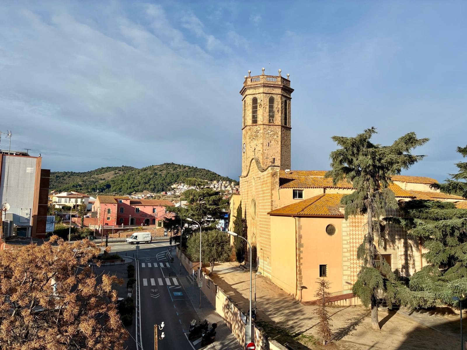 Imagen 20 Piso en venta en Pineda De Mar / Frente a la Iglesia