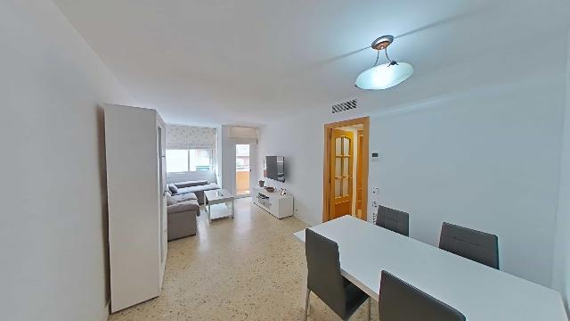 Imagen 5 Inmueble 300325 - Piso en venta en Pineda De Mar / Segunda línea de mar