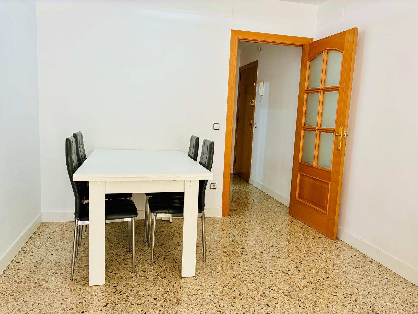Imagen 6 Piso en venta en Pineda De Mar / Segunda línea de mar
