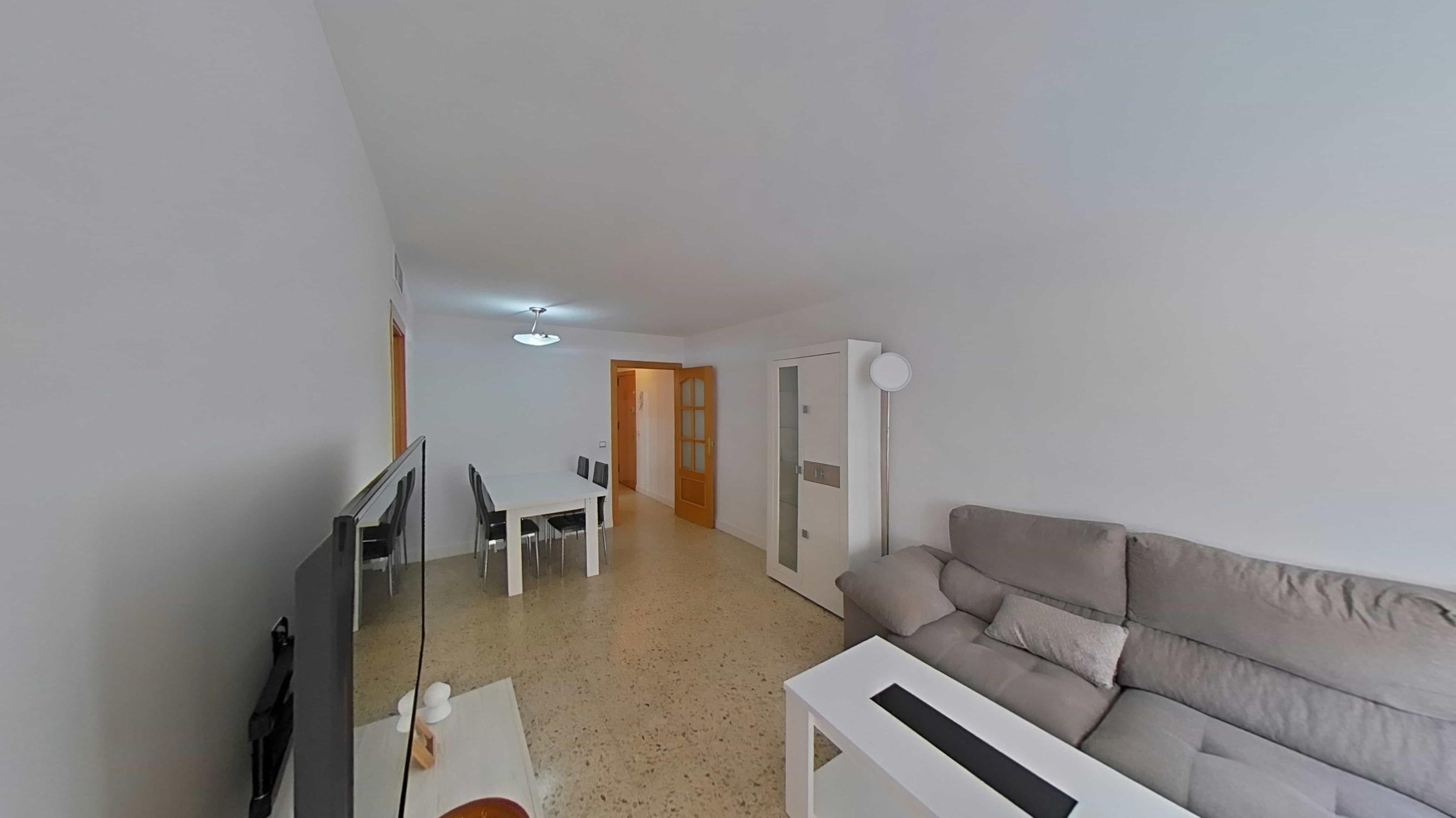 Imagen 4 Piso en venta en Pineda De Mar / Segunda línea de mar