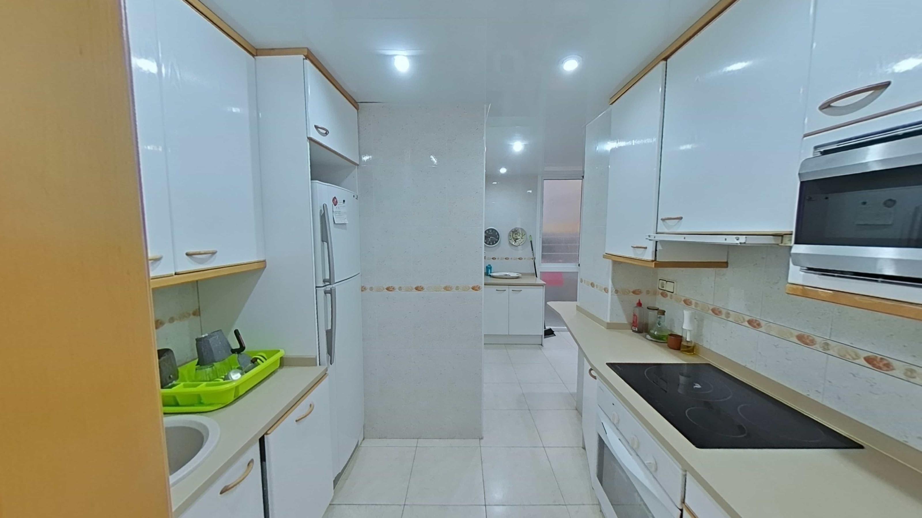 Imagen 20 Piso en venta en Pineda De Mar / Segunda línea de mar