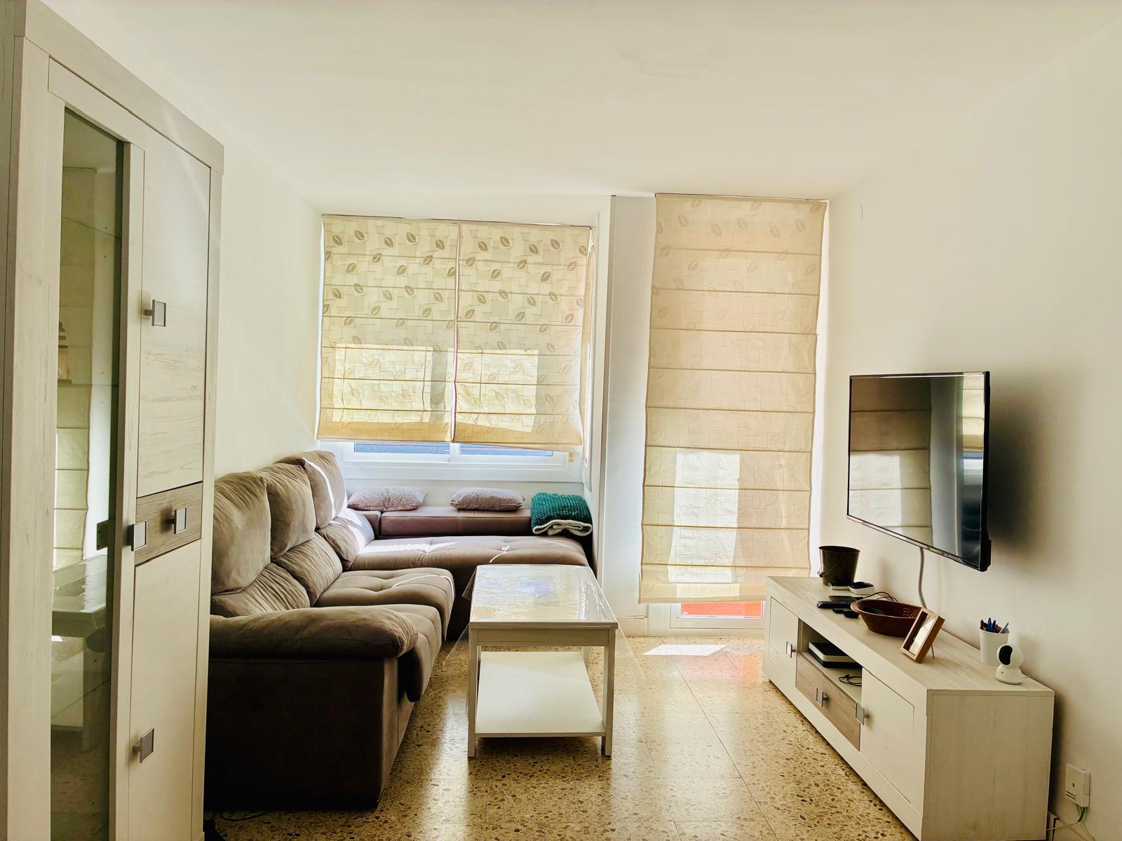 Imagen 1 Piso en venta en Pineda De Mar / Segunda línea de mar