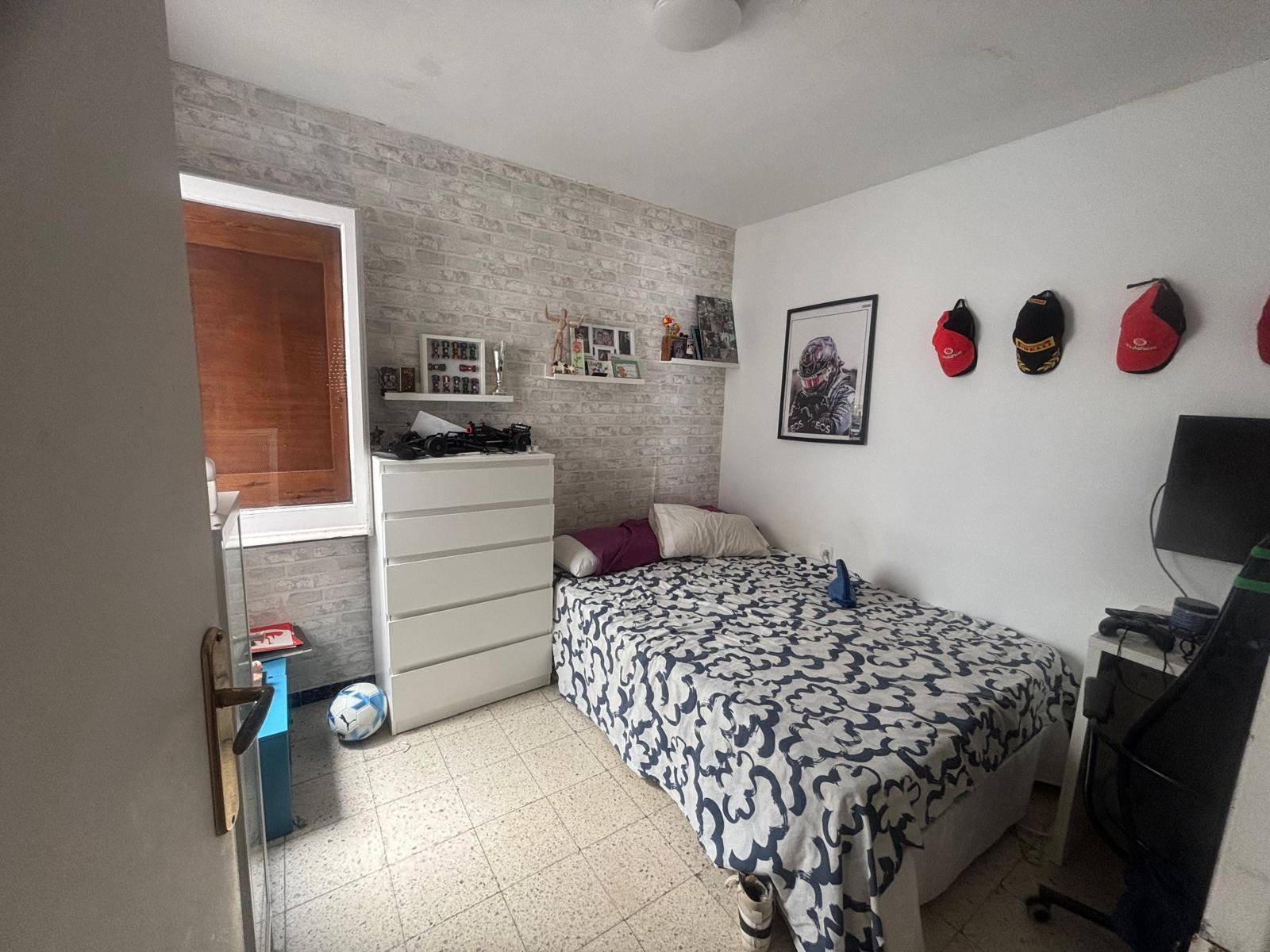 Imagen 4 Piso en venta en Pineda De Mar / Cerca de la Plaza Las Palmeras
