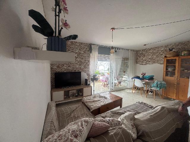 Imagen 2 Inmueble 300647 - Piso en venta en Pineda De Mar / Cerca de la Plaza Las Palmeras