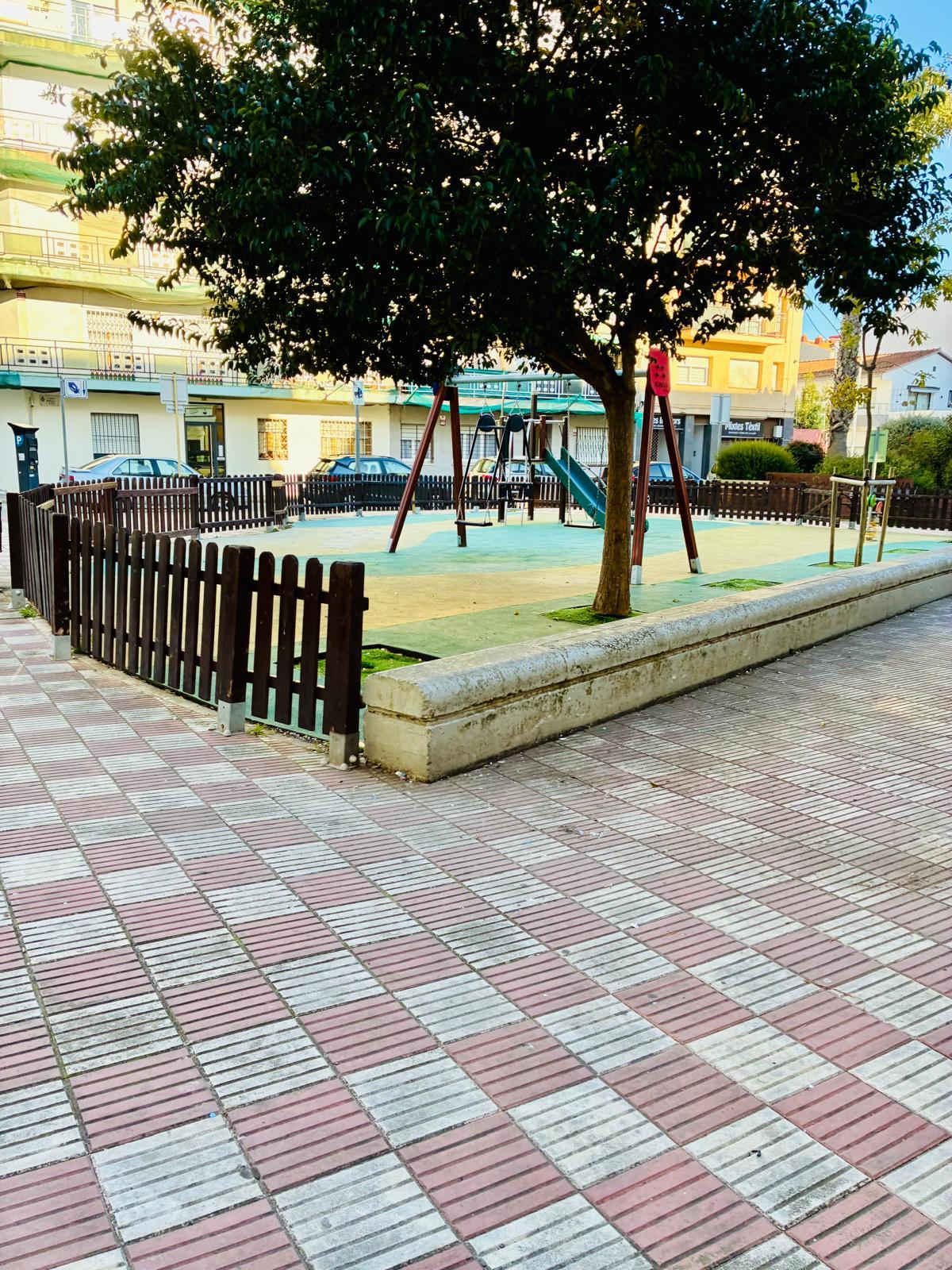 Imagen 13 Piso en venta en Pineda De Mar / Cerca de la Plaza Las Palmeras