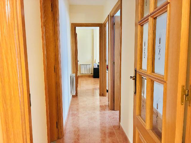 Imagen 7 Inmueble 300707 - Piso en venta en Pineda De Mar / Cerca del Consum