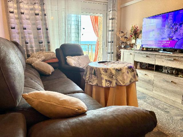 Imagen 4 Inmueble 300788 - Apartamento en venta en Santa Susanna / Primera línea de mar