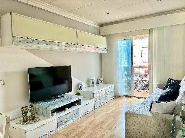 Imagen 1 Inmueble 300832 - Piso en venta en Pineda De Mar / Centro del pueblo